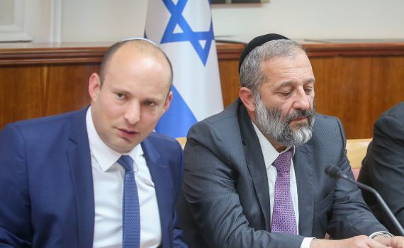 הח"כים החרדים נגד בנט: "להתנצל או להתפטר"