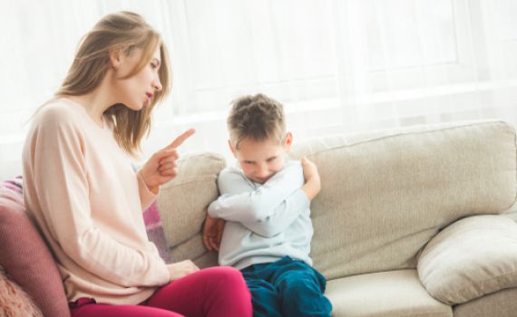 האם כפייה חינוכית מועילה או מקלקלת?