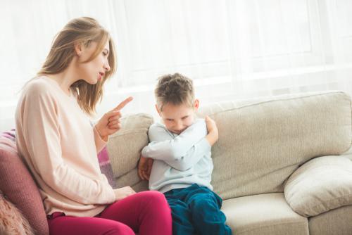 האם כפייה חינוכית מועילה או מקלקלת?