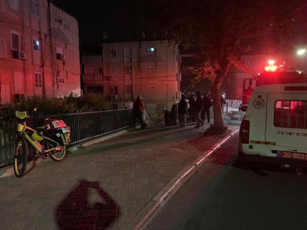 שני פצועים קשה בשריפה שפרצה בדירה באופקים