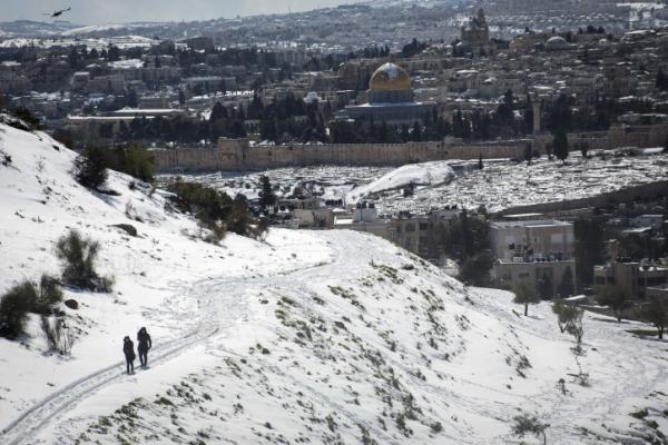 סוף לשמועות: ירד או לא ירד שלג בירושלים? צפו וגלו