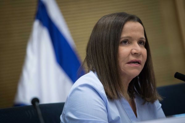 יחימוביץ': במקום ששקד תתנצל היא תוקפת