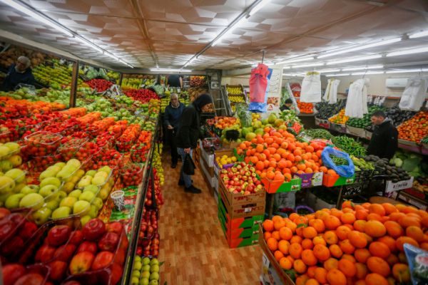 ט"ו בשבט: כל פרי שאנו אוכלים מצמיח אותנו; צפו