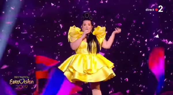 צפו: מפגינים נגד ישראל פרצו להופעה של נטע ברזילי