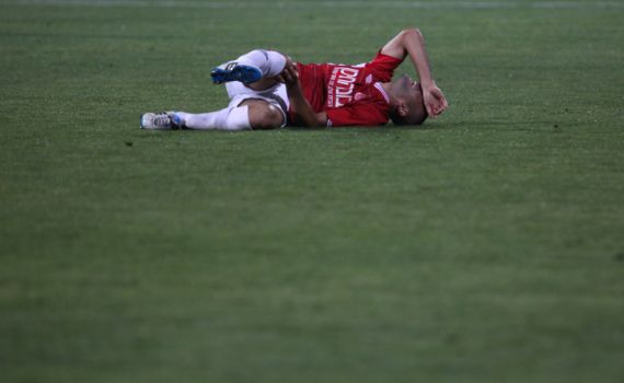 לאחר חודשיים בלבד: מאמן הפועל ת"א פוטר מתפקידו