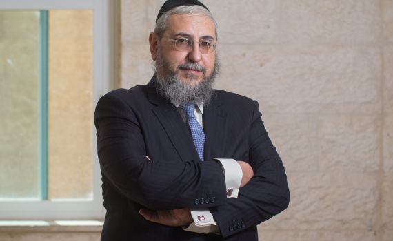 הרב אמסלם: "הציבור המסורתי לא ילך עם בנט"