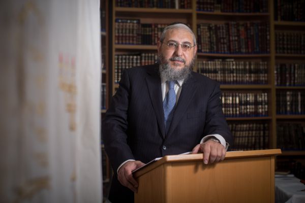 הקאמבק הפוליטי של הרב חיים אמסלם