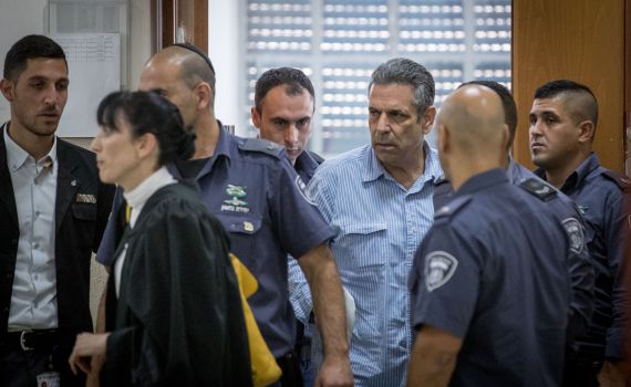 עוד שר לשעבר הולך לכלא: הסדר טיעון לגונן שגב