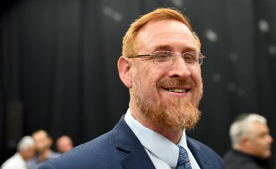 יהודה גליק התבטא בפרשת הרב טאו ועורר זעם ברשת