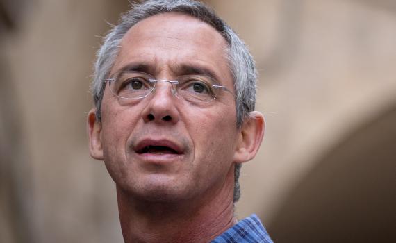 נתניהו חוסם את גלעד שרון