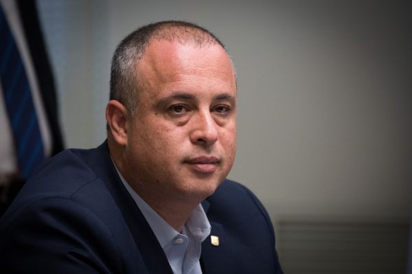 רפואה שלמה: ח"כ חיליק בר פונה לבית החולים