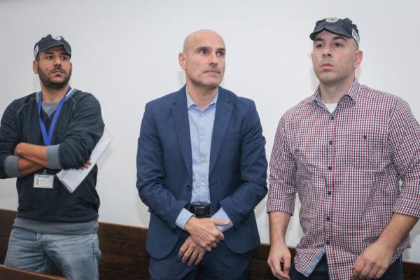 הותר לפרסום: אפי נווה החשוד המרכזי בפרשה