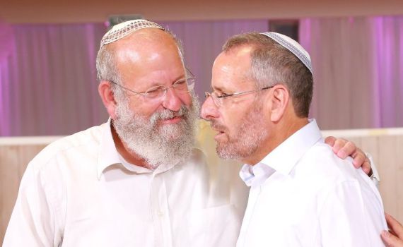 כל אחד בטוח שהרב אלישע היה ה"חבר" הכי טוב שלו