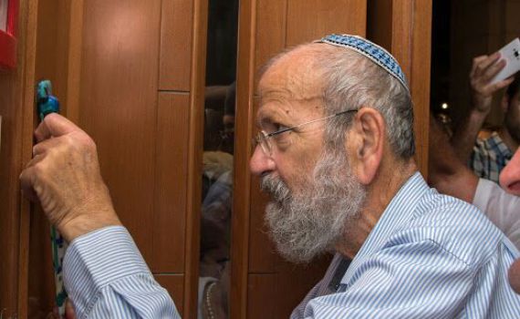 הוא היה איתנו שם, בחולות. פרידה מהרב אלישע זצ"ל