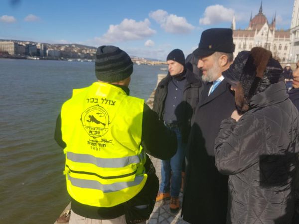 מבצע חיפושים אחר עצמות יהודי הונגריה בדנובה