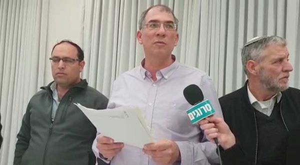 צחוק הגורל: התבוסה של אורבך בגלל החוקה שהעביר