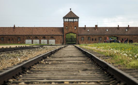 לראשונה: הלוויה תיערך ליהודים שנרצחו בשואה