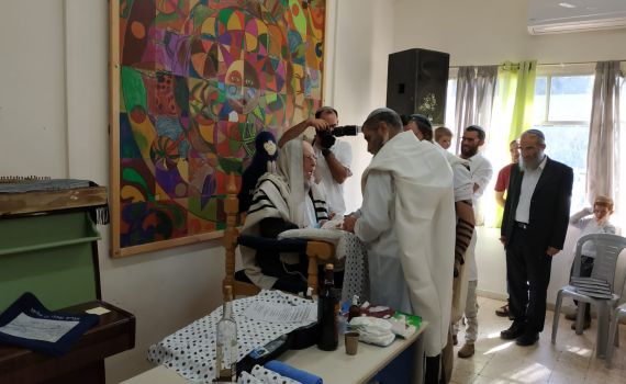 צפו: שנה לאחר האסון, התקיימה ברית המילה לבן נוסף