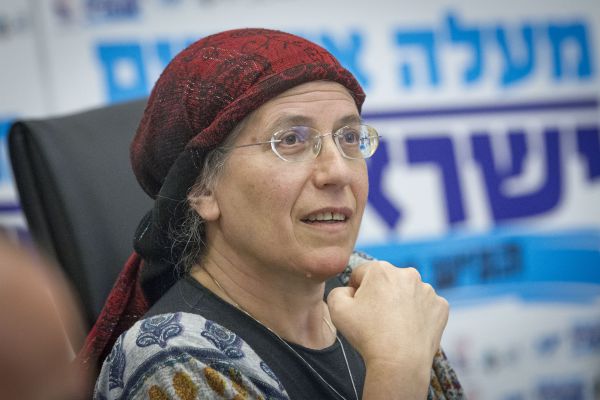"בעד קידום נשים, לא בטוח שנכון לאיחוד הלאומי"