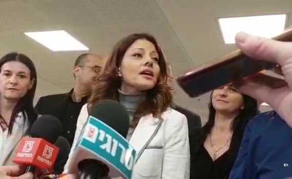 אורלי לוי מאשימה: "יאיר לפיד הונה אותי"