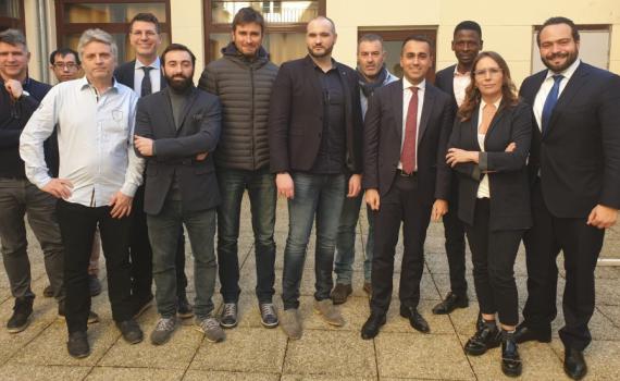 משבר באירופה: צרפת סגרה את שגרירותה באיטליה