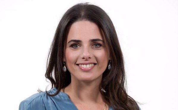 כשאיילת שקד וסטייל נפגשים במקום אחד