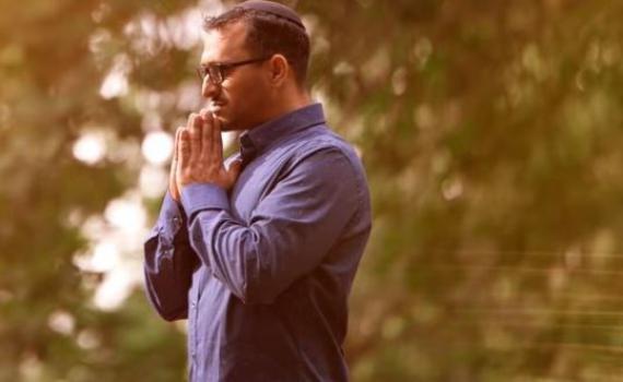 התחרט? אודי דמארי משיק סינגל שיצר לזמר מוכר