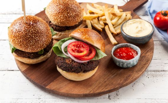 פעמיים כי טוב: 2 מתכונים מנצחים להמבורגר פרווה