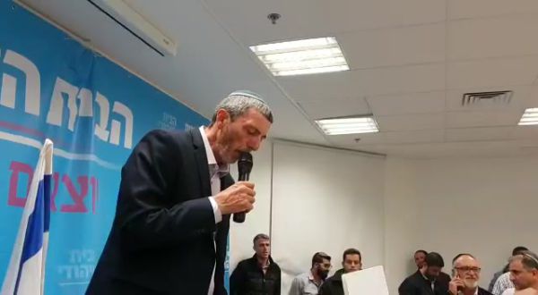 "אני מכבד את החלטתו של נפתלי ללכת בדרך שלו"