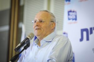 לרגל הגיעו לגבורות: 10 דברים שלא ידעתם על זבולון אורלב