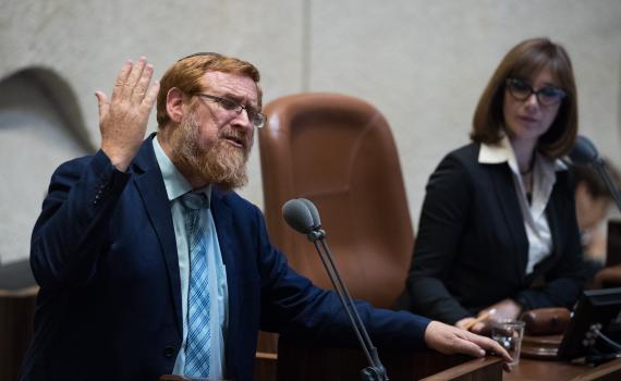 יהודה גליק: "הרב אליהו השמיץ את הרב טל בשקר"