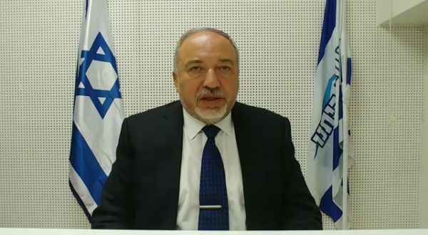 ליברמן: "פנו מהליכוד לממשלה אחרת", הליכוד: "תצטרף"