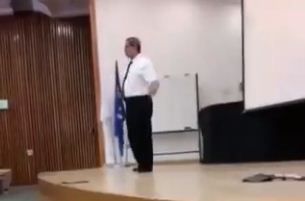 צפו: ‏מופע הסטנדאפ של המפכ"ל לשעבר רוני אלשיך