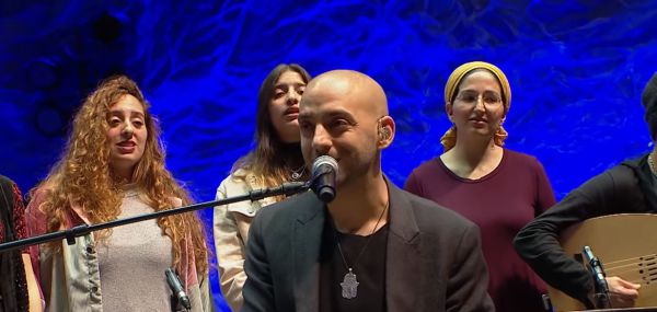 צפו: עידן רייכל מאחד מגזרים בביצוע מיוחד