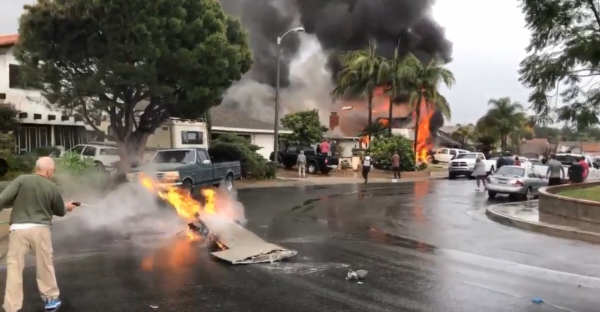 ארה"ב: מטוס התרסק לתוך בית פרטי, 5 הרוגים במקום
