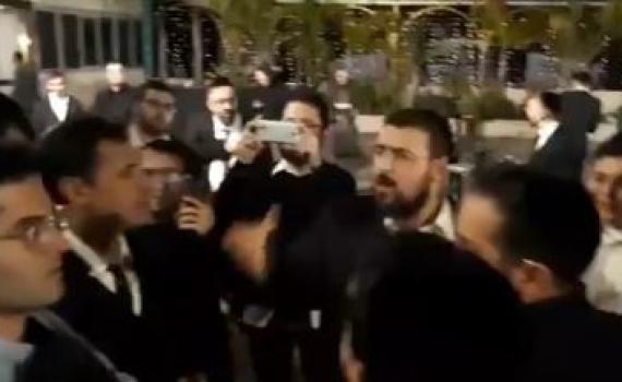 צפו: הכתב הותקף, דרעי התקשר להתנצל