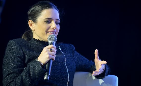 שקד על בקשת נתניהו: "ספין, לא מעורבת בחקירות"