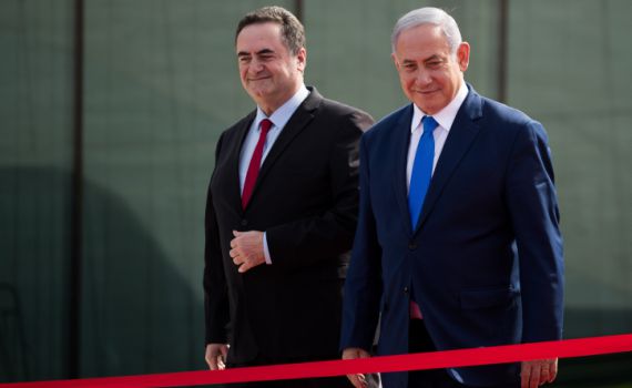 נפרד מהתיק • אחרי 4 שנים: נתניהו מינה שר חוץ