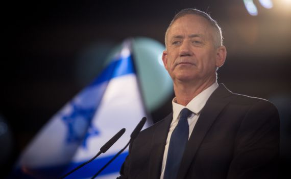 האם אנשים גבוהים הם מנהיגים טובים יותר?