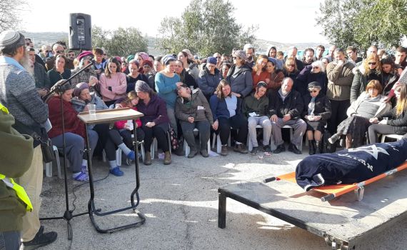 מאות מלווים את אורי אנסבכר הי"ד בדרכה האחרונה