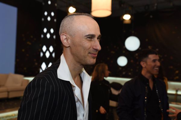 צפו: הבחירה המפתיעה של אסף אמדורסקי