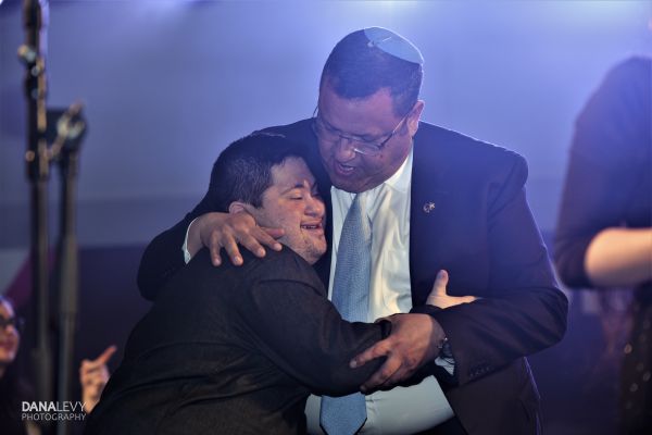 המחווה המרגשת של ירושלים ללהקת שלוה