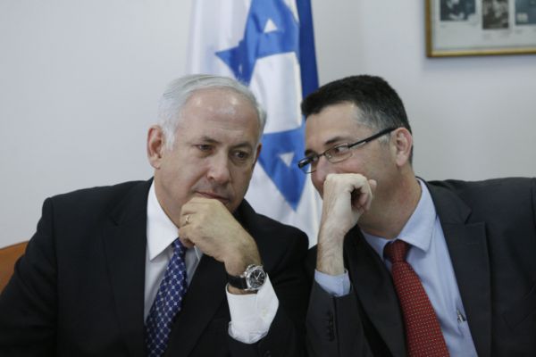 סביבת נתניהו: מרוצה, לא רצה את סער ראשון