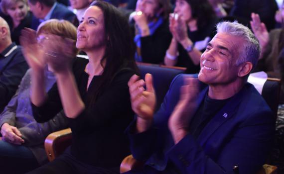 הבוקר פגישתם של לפיד וגנץ לאיחוד רשימות