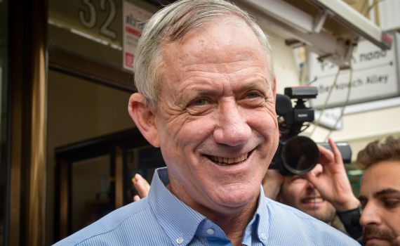 המפלגה של גנץ קוראת לכם להטריל את שרי הליכוד