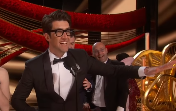 מרגש: הבמאי הישראלי זכה באוסקר ובירך בעברית