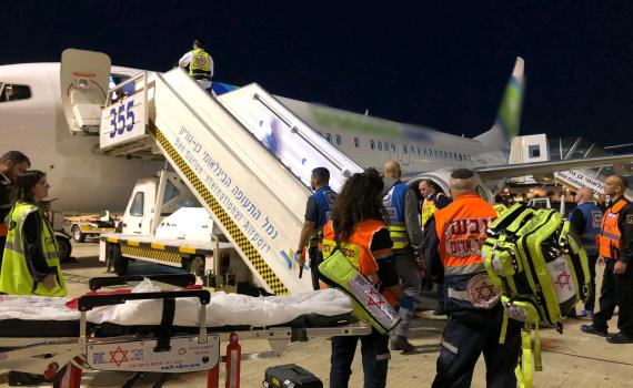 13 אנשים נפצעו במהלך טיסה מצרפת לישראל