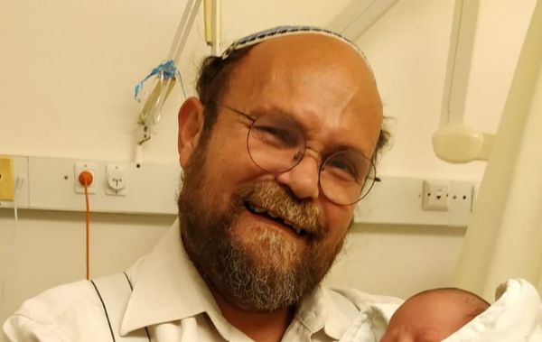 צבועים נמאסתם: מחללי שבת כן, וכהניסטים לא?!