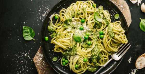 תשכחו מרוטב עגבניות: 2 מתכונים מפתיעים לפסטה