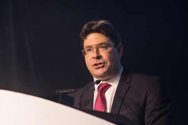 אקוניס מזהיר: "נכון להיום, השמאל מקים ממשלה"